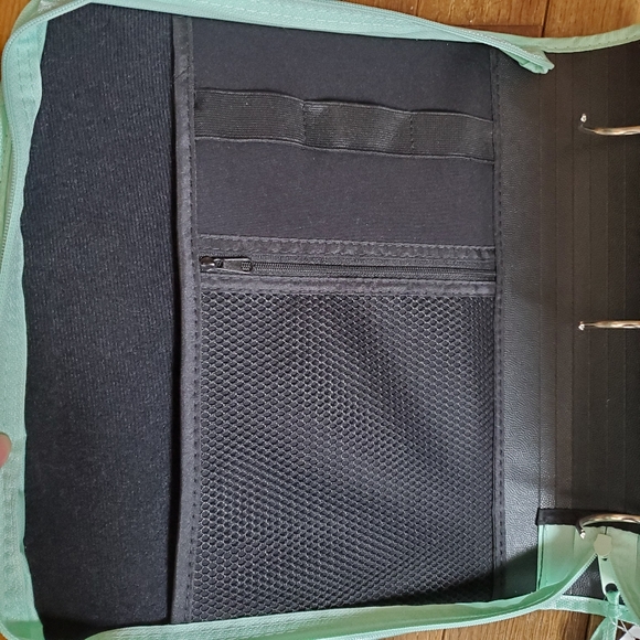 Pen+Gear 2" Zipper Binder, Watercolor Design - Picture 8 of 10